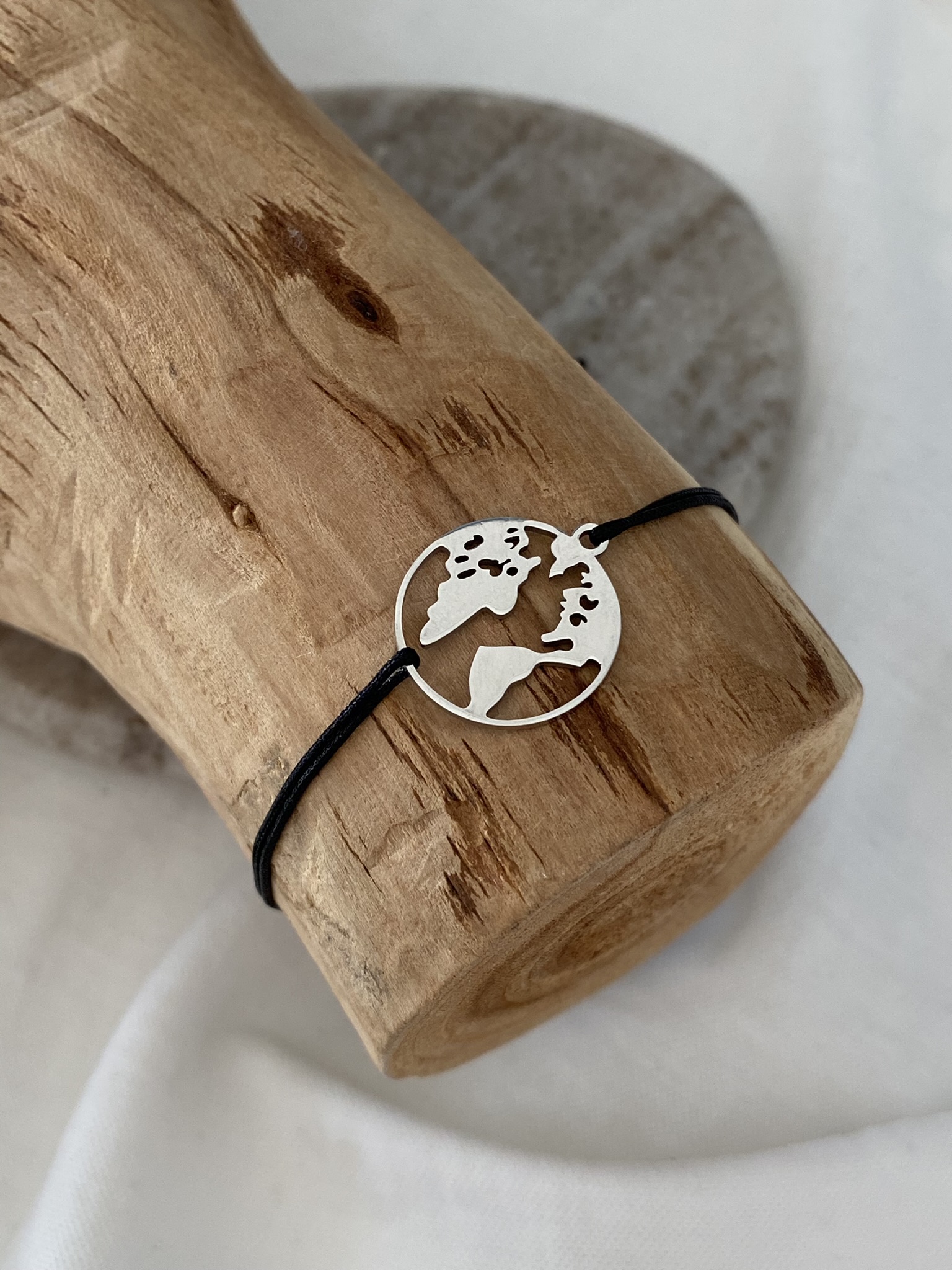 Šňůrkový náramek Zeměkoule #015 - Obrázek 2